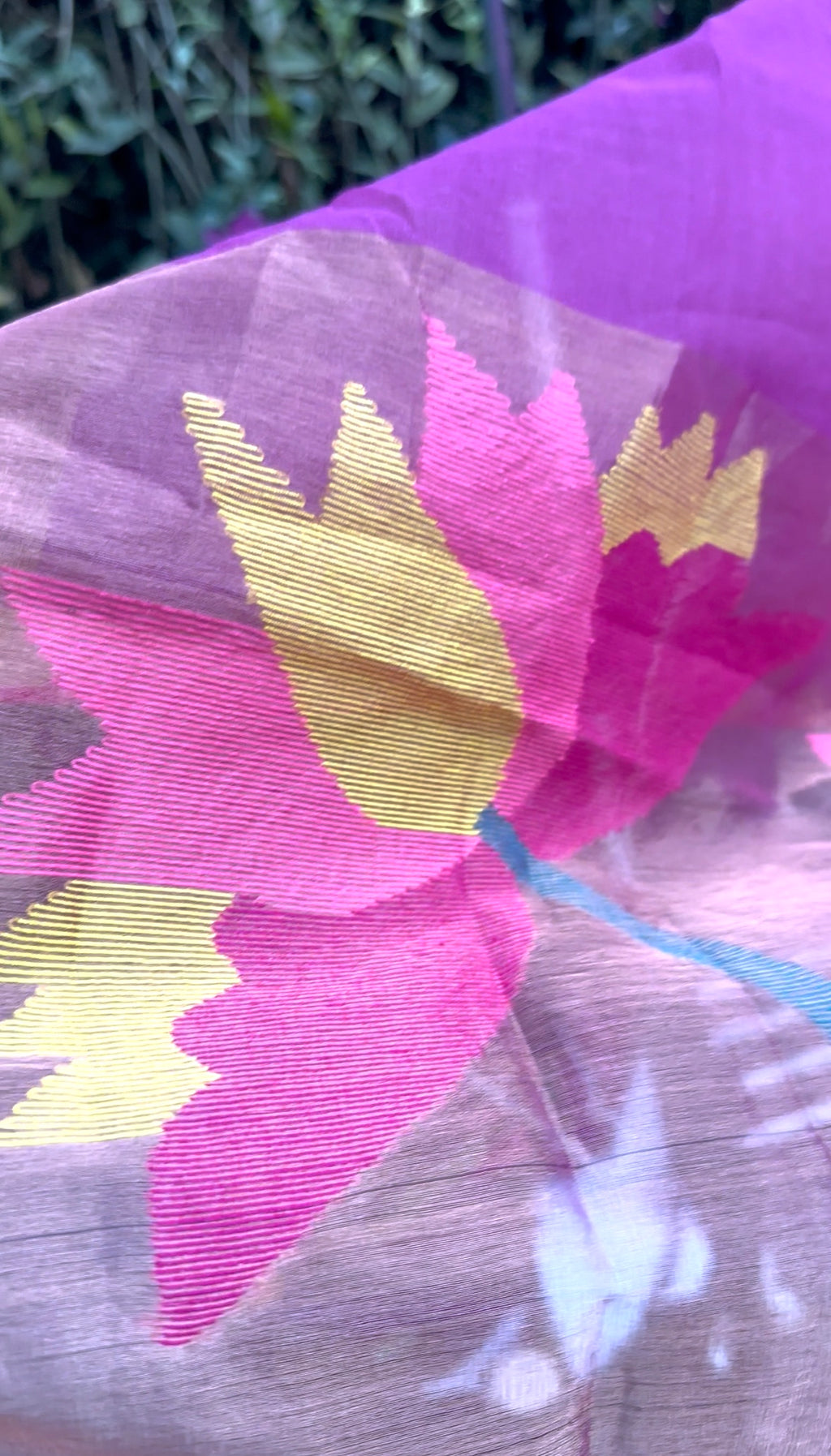 Kushboo lotus jamdhani silk set
