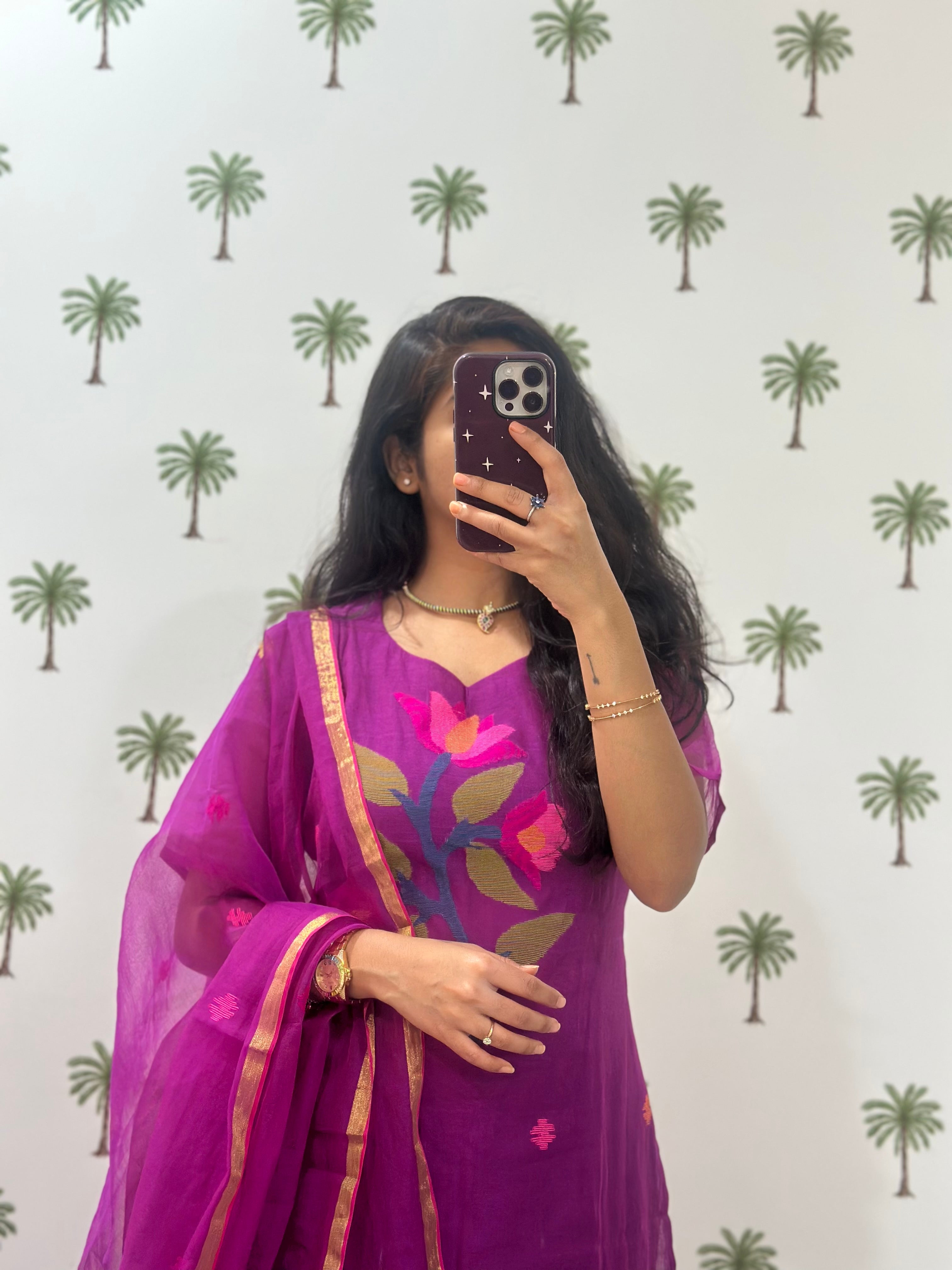 Kushboo lotus jamdhani silk set