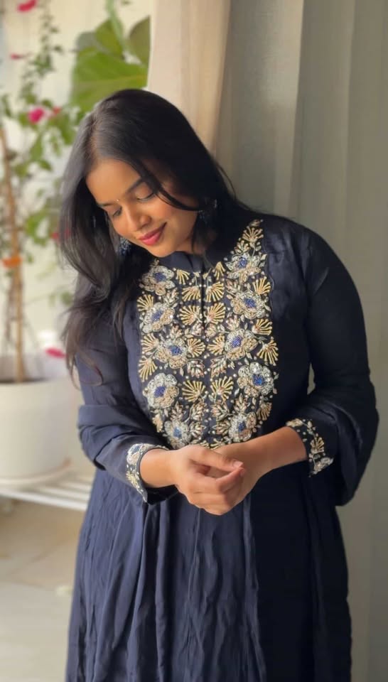Tarini midnight blue anarkali